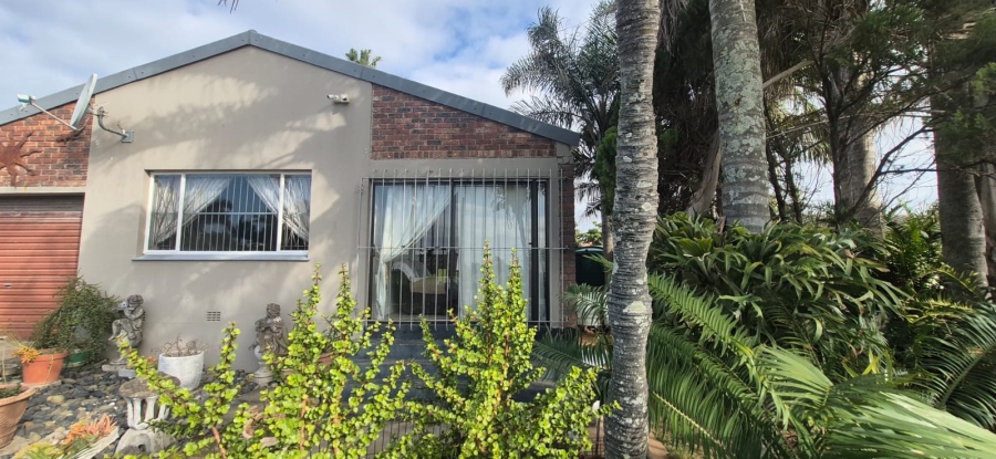 5 Bedroom Property for Sale in Greenfields Eastern Cape